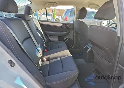 2015 Subaru Legacy 2.5I Premium z USA, uszkodzony, nr VIN 4S3BNBC65F3065407